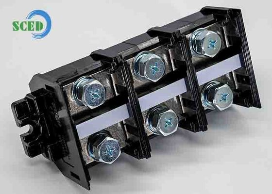 300A রেল টার্মিনাল ব্লক 47.0mm 600V কালো পিসি উপাদান স্ক্রু মাউন্ট সংযোগকারী